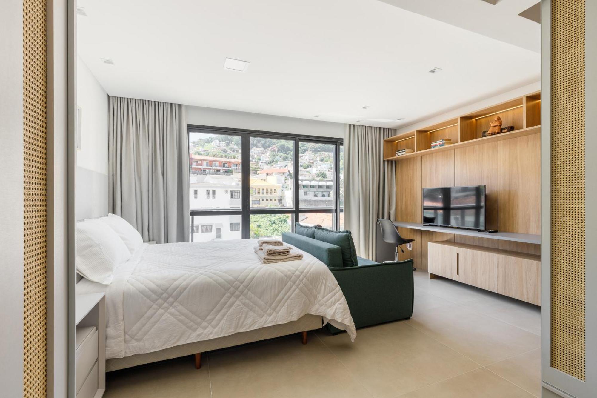 Zee Studios A 200M Da Beira-Mar Norte Florianopolis Bilik gambar